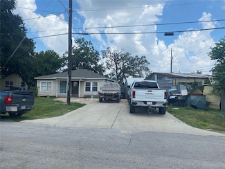 91 Burbank St, Houston, TX 77076