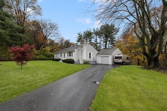 128 Old River Rd, Lincoln, RI 02865