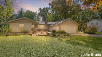 4301 White Lake Dr, Whitehall, MI 49461