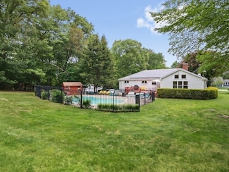 87 Whitewood Rd, Westwood, MA 02090