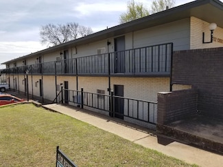 712 N Custer St Unit 7, Weatherford, OK 73096