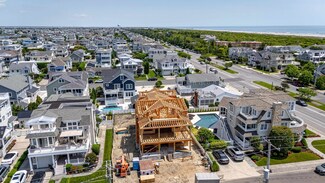 215 60th St, Avalon, NJ 08202