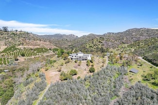 2326 Green Valley Rd, Fallbrook, CA 92028