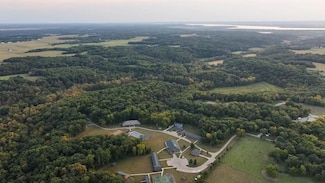 823 Columbia Rd, Washburn, IL 61570