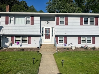 24 Calumet Ave, Johnston, RI 02919