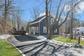 60 Eagle Peak Rd, Pascoag, RI 02859