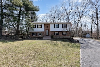 927 Blackburn Dr, Loveland, OH 45140