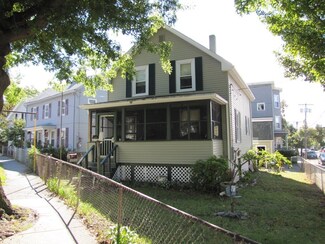 112 Walnut St, Lynn, MA 01905
