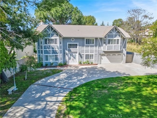 21221 Mulholland Dr, Woodland Hills, CA 91364