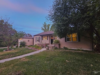102 18th Ave, Lewiston, ID 83501