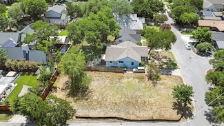 1810 Mohle Dr, Austin, TX 78703