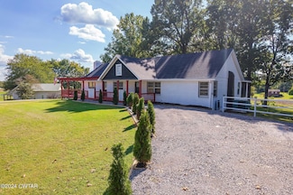 160 Woods Ln, Mc Kenzie, TN 38201