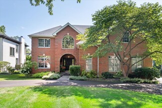 1131 Linden Ave, Deerfield, IL 60015