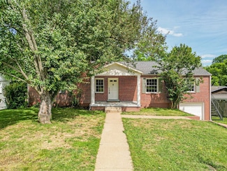 1204 Rolling Fields Dr, Columbia, TN 38401