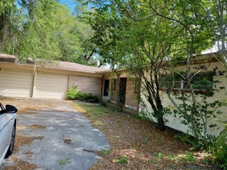 827 Shadow Dr, Lakeland, FL 33809