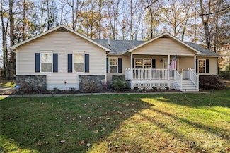 21 Partridge Berry Loop, Mills River, NC 28759