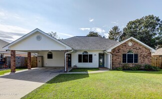 217 Longleaf Dr, Broussard, LA 70518
