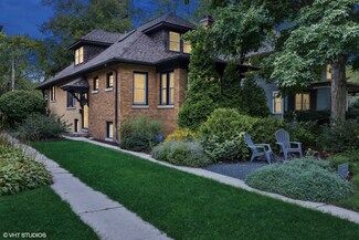 1119 Wisconsin Ave, Oak Park, IL 60304