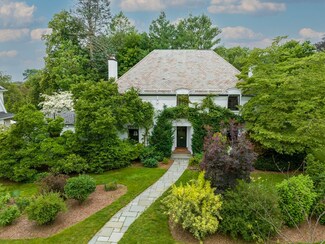 110 Pickwick Rd, West Newton, MA 02465