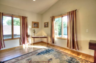 W1387 W Post Rd, Genoa City, WI 53128