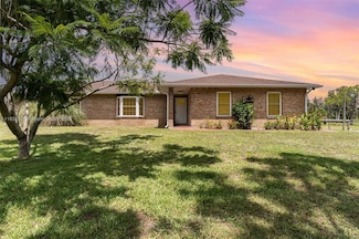 2175 Lacourt Ln, Malabar, FL 32950