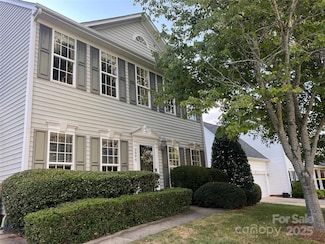 3904 Hermes Ln, Waxhaw, NC 28173