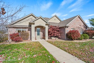5001 Daphine Ct, Columbia, MO 65203