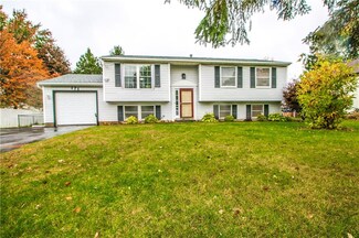 171 Covered Wagon Trail, West Henrietta, NY 14586