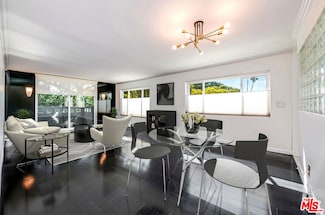 1233 N Flores St Unit 202, West Hollywood, CA 90069