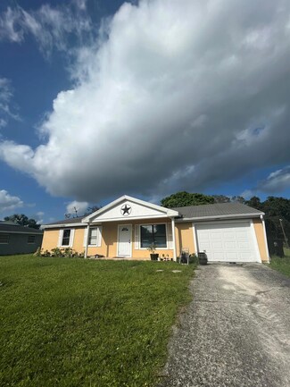 1349 SE Roanoke St, Port Saint Lucie, FL 34952