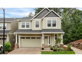 11747 SE White Tail Dr, Happy Valley, OR 97086