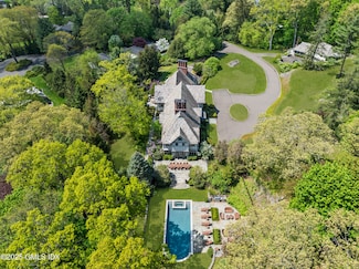 190 North St, Greenwich, CT 06830