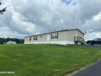683 E Blind Rd, Montgomery, PA 17752