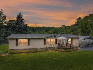 9885 Lovell Rd, Soddy-Daisy, TN 37379