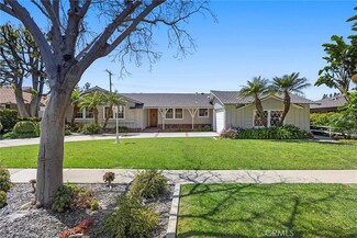 2708 N Lowell Ln, Santa Ana, CA 92706