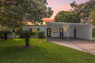 2804 Gulfstream Rd, Orlando, FL 32805