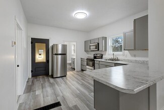 105 N 9th St, Newman Grove, NE 68758