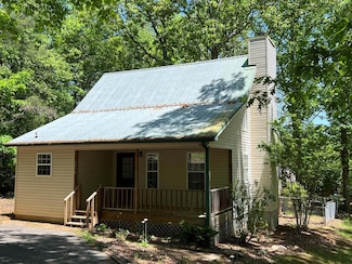 2092 Wood Lake Ln, Young Harris, GA 30582