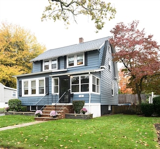 59 Katherine Rd, Stoneham, MA 02180