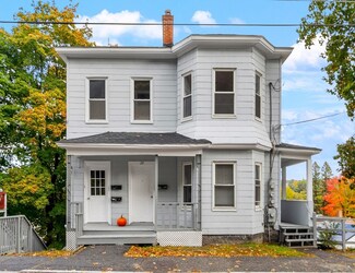 29 Temple St, Fitchburg, MA 01420