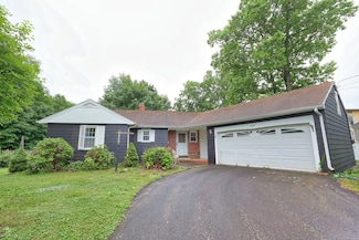120 Knowles Ave, Plantsville, CT 06479