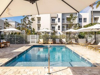 618 NE 2nd St Unit 303, Dania Beach, FL 33004
