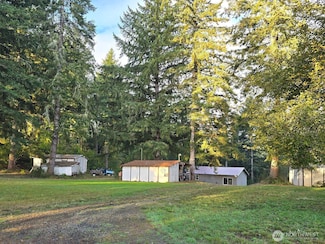 310 E Rauschert Rd, Grapeview, WA 98546