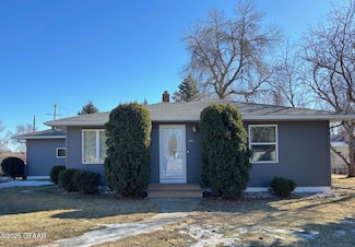 114 6th Ave SE, Mayville, ND 58257