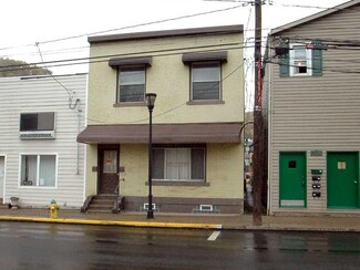 352 Broadway, Pitcairn, PA 15140