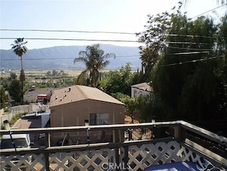 32851 Mesa Dr, Lake Elsinore, CA 92530