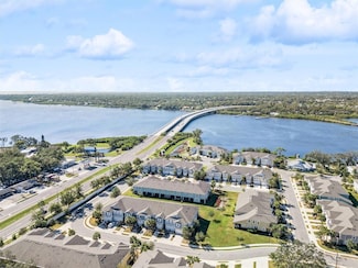 2113 Sunset Wind Loop, Oldsmar, FL 34677