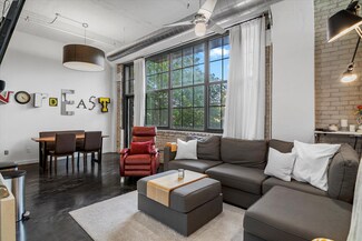 1901 E Hennepin Ave Unit 102, Minneapolis, MN 55413