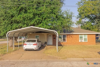 601 Pine St, Hearne, TX 77859