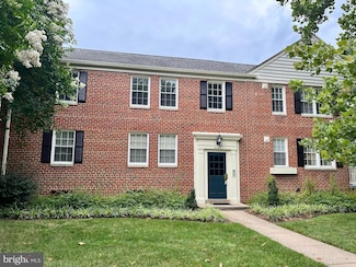 6701 W Wakefield Dr Unit B1, Alexandria, VA 22307